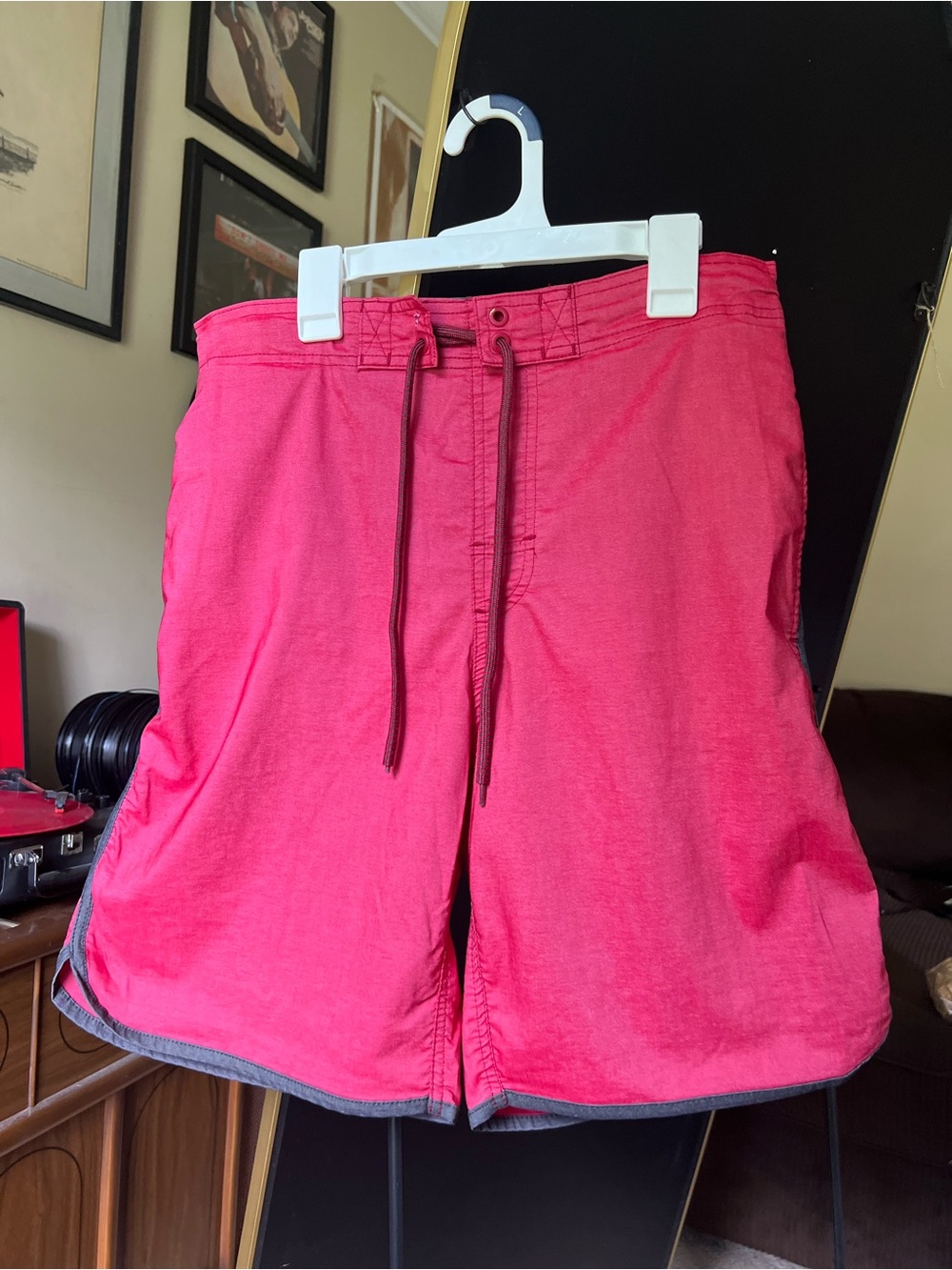Men's Red Open Trail Lake Swim Trunks Size Medium